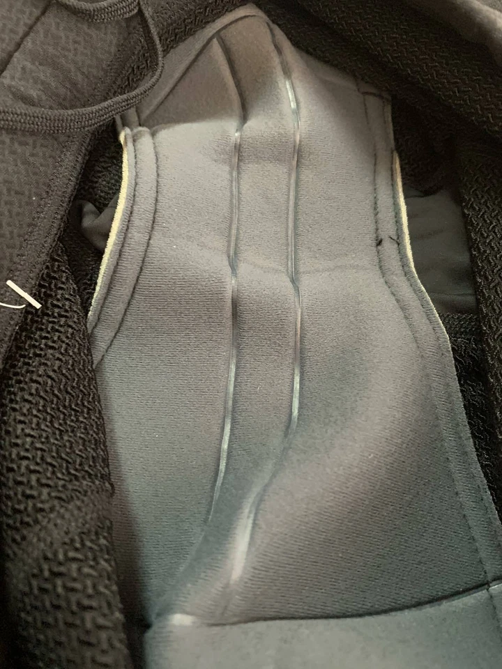 RARE CYCLING WOMENS SHORTS DESCENTE AERO-XT ORIGINAL MADE IN CANADA SIZE M - Image 4 of 4