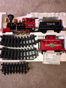 battery powered g scale trains
