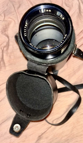 Vintage Vivitar 135mm 1:2.8  Auto Lens With Case
