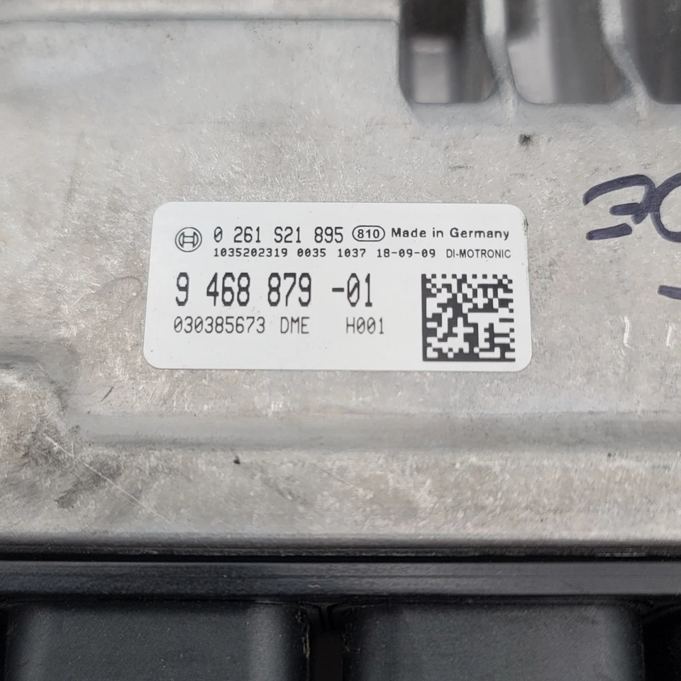 Unidad de módulo de control ECU del motor BMW M5 M8 F90 F91 F92 F93 2018 - 2023 OEM Foto 4 de 4