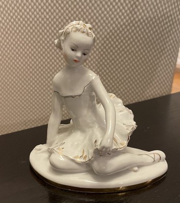 Mashenka porcelain figurine ballet dancer LFZ USSR ballerina vintage