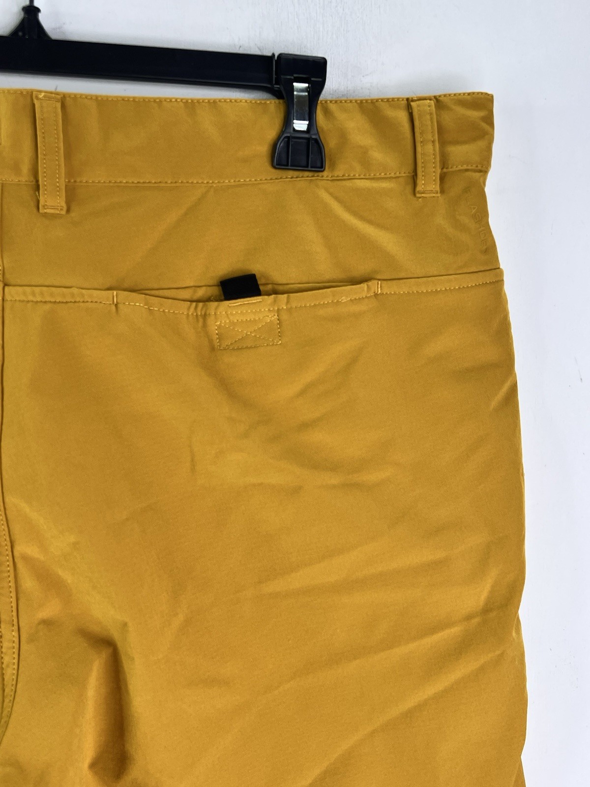 The North Face Shorts Men 38 Yellow Rolling Sun Flashdry Pockets Hiking NF0A3T2Q thumbnail 10