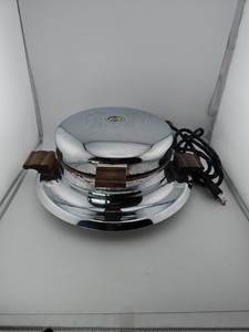 c. 1940s National Stamping Electric Art Deco Waffle Iron Maker Round Tested Vtg