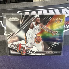 Panini 2021-22 Prizm Prizmatic Insert LeBron James #25 Lakers Basketball
