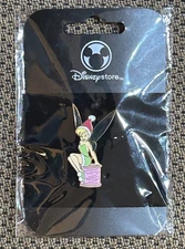 Disney Store Shopping Tinker Bell Santa Hat Christmas Thread Blue Wings Pin