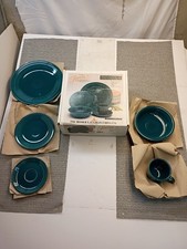 Fiesta Juniper 5 Piece Place Setting New In Box Retired HLC!