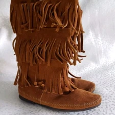 Minnetonka Moccasins 3 Layer Fringe Brown Suede Boots Women's 8