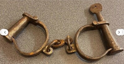 ANTIKE JAHRHUNDERTWENDE,DARBY GUSSEISEN KETTE HANDSCHELLEN/BEINFESSELN.555 gr