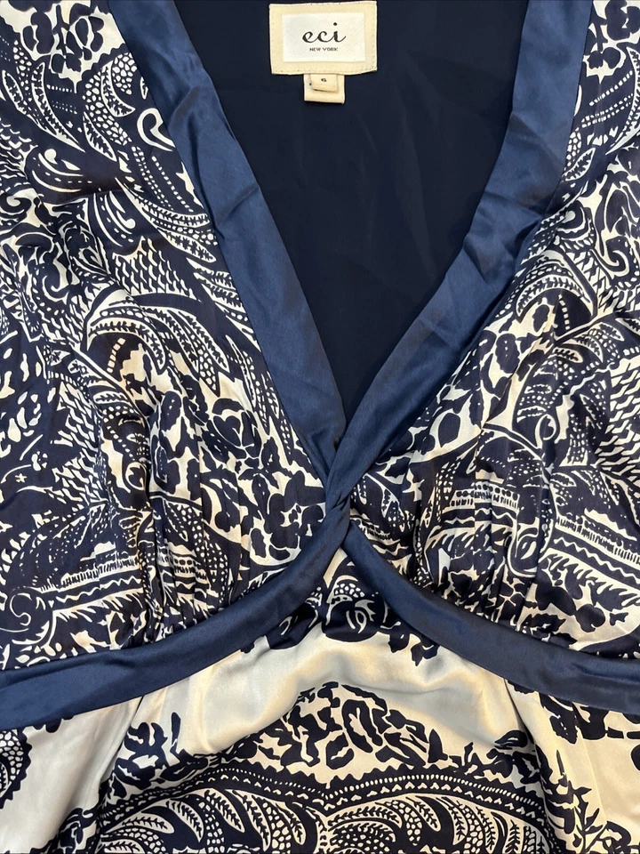 Vestido de seda ECI New York azul/crema, para mujer 6’s Foto 4 de 4