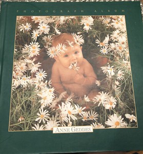Anne Geddes square baby photo album, illustrated, never used