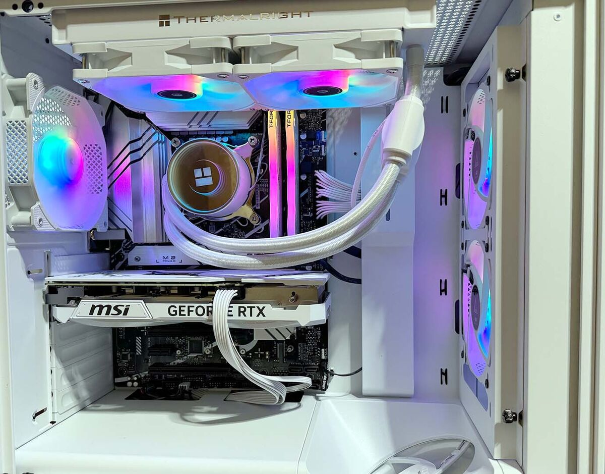 Gaming PC All White - 12600K, 14700K 4070 Super / 7700XT Gaming PC All White - 12600K, 14700K 4070 Super / 7700XT
