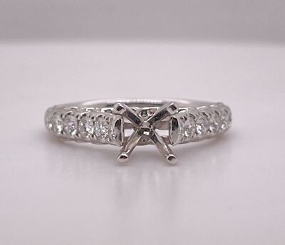 18K White Gold 4 Prong Semi Mount 0.52ctw Round Diamond Ring Setting