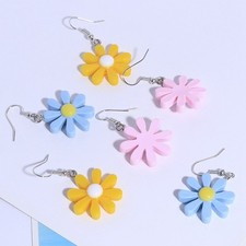 Personality Ladies Earrings Wild Flowers  Earrings Daisy Resin Candy Color
