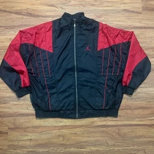 Jordan Windbreaker Jacket Mens 3XL Black Red Full Zip Convertible Bulls