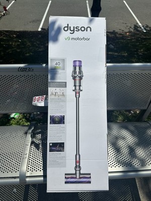 Dyson V9 Motorbar Cordless Vacuum Cleaner-NEW