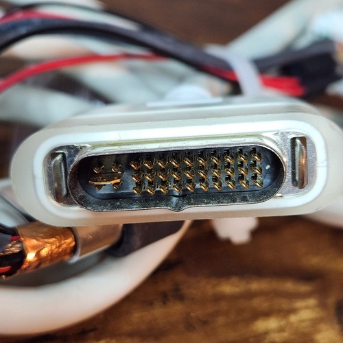 Apple Cinema Display A1038 ADC Connector 30-Pin Replacement Part - Picture 5 of 10