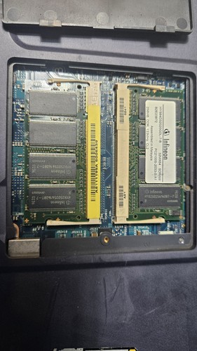 Sony Vaio Pentium 4 / PCG-GRX670 / 512Mb Ram / NO HDD / For Parts Only - Picture 2 of 15