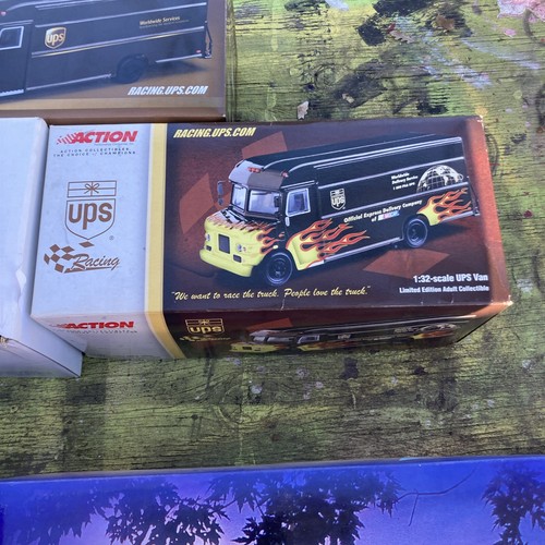 Lot of five diecast models, Ranger Bass Boat&Trailer #88 UPS Dale Jarrett Trucks - Picture 5 of 24