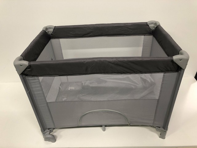 red kite dreamer bassinette travel crib