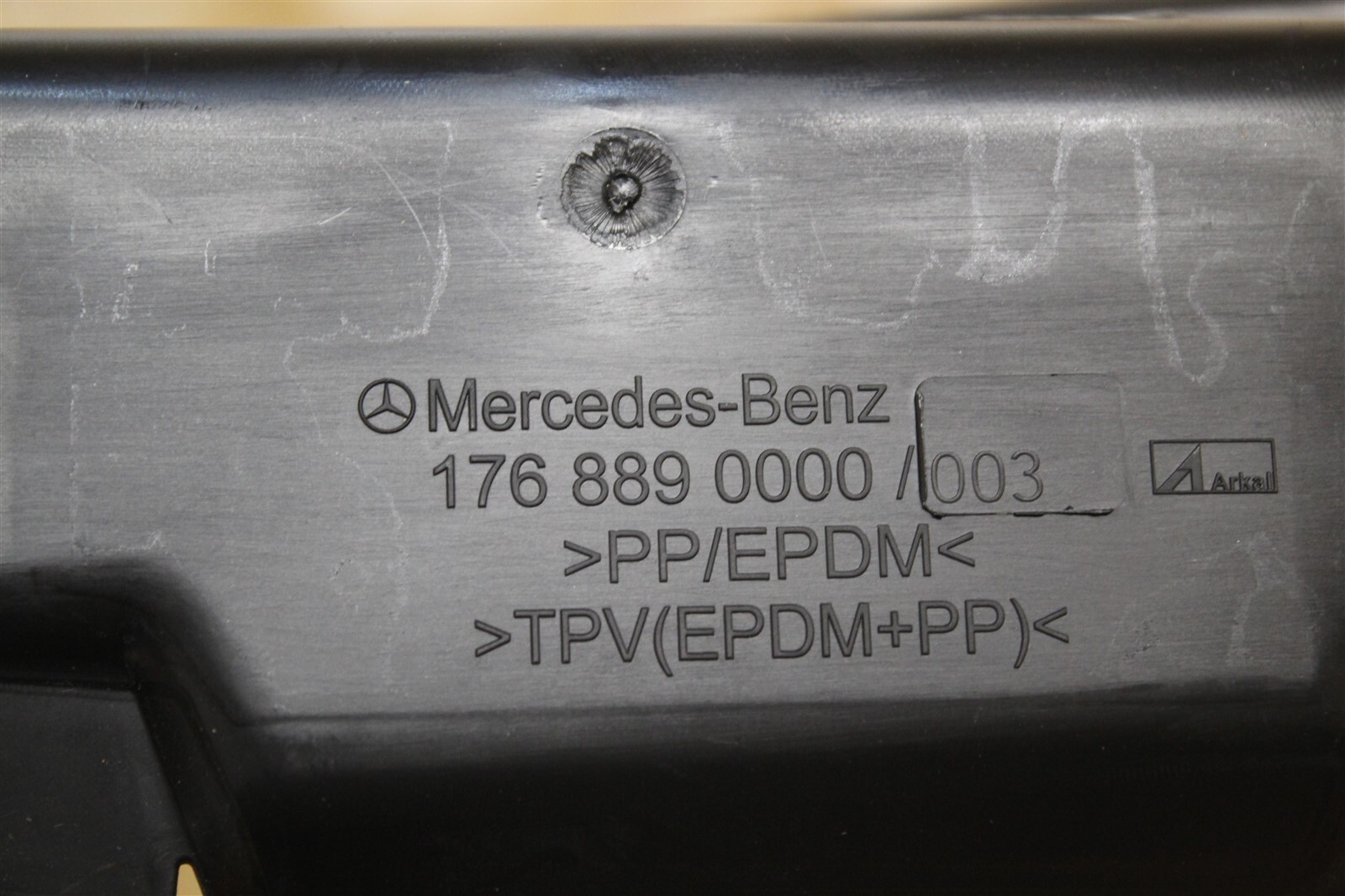 A176889000064 Fender Seal Cover New genuine Mercedes-Benz part | eBay