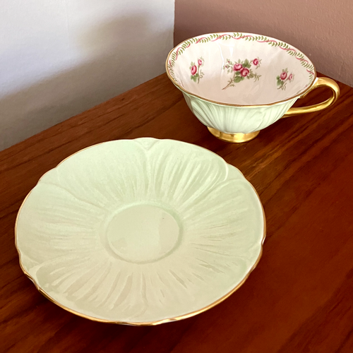 SHELLEY Vintage Bone China Floral Tea Cup & Saucer, Oleander Shape, Mint Green - Picture 4 of 13