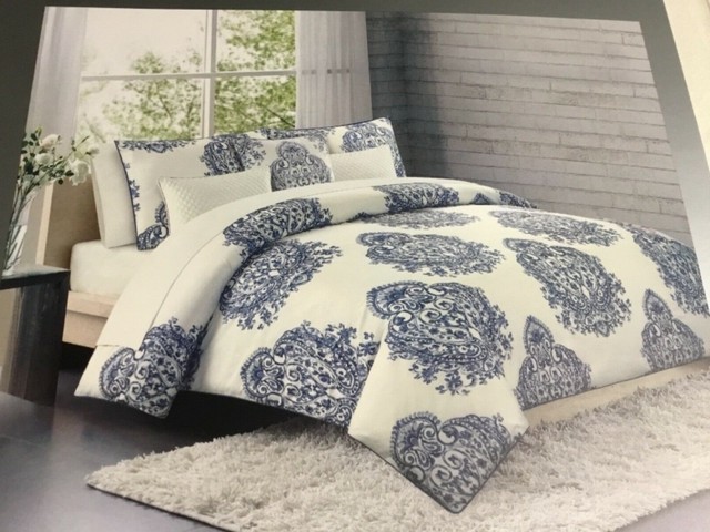 NEW Nicole Miller Queen Duvet Cover 3 PC Set Medallion ...