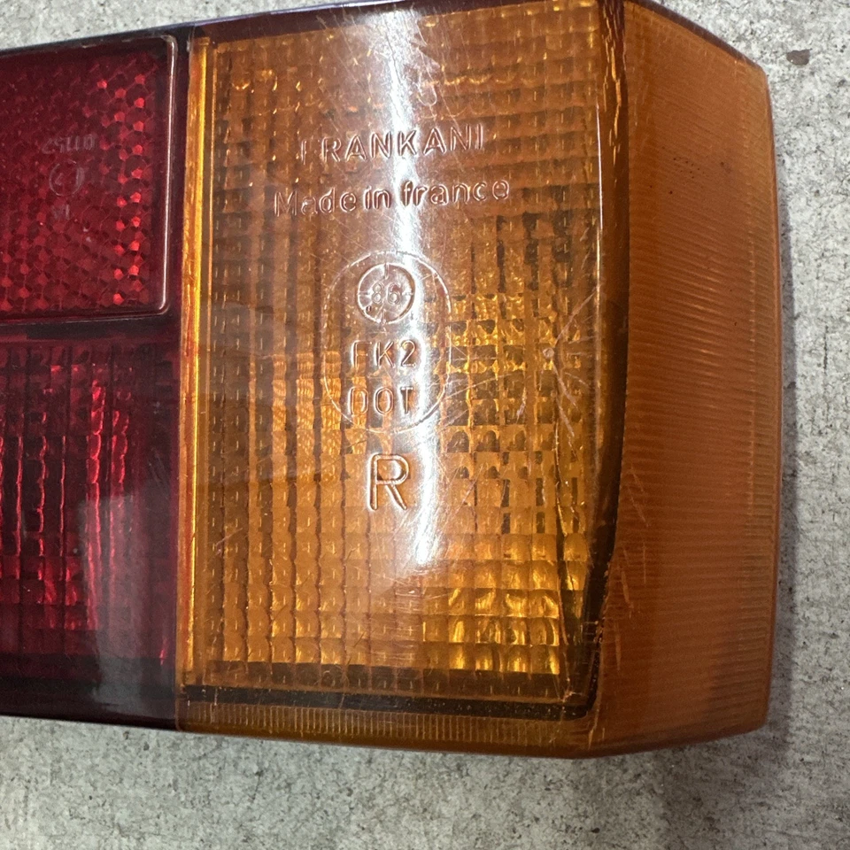 Luz trasera lado derecho Volkswagen Rabbit & Cabriolet 1976-1984 1985-1993 OEM Foto 4 de 4