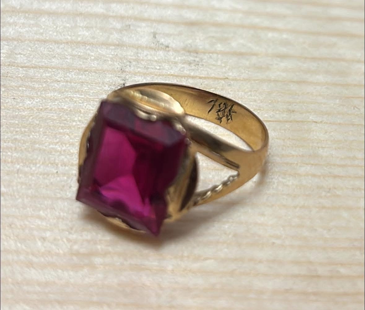 1940s 18k Gold Lab Created Ruby Ring - image 5