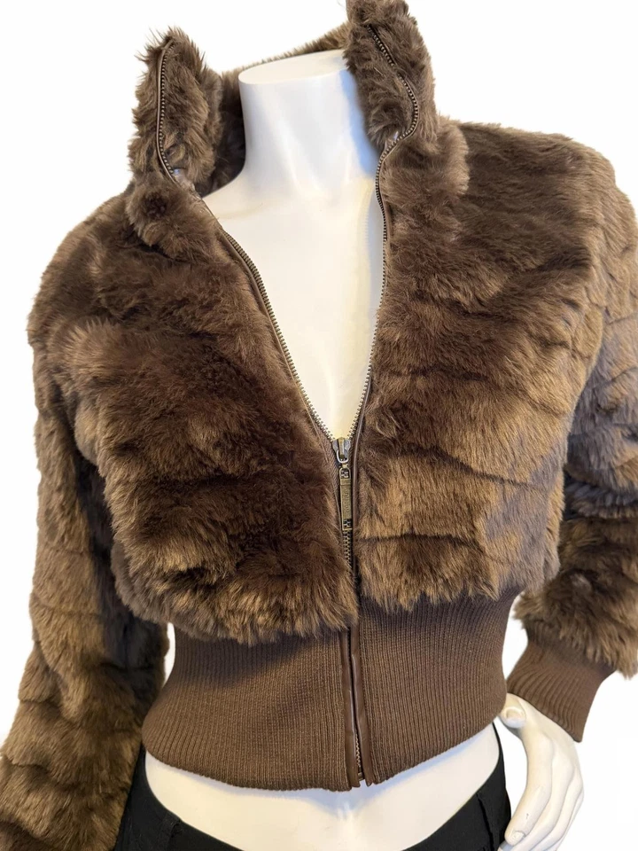 Chaqueta de bombardero recortada de piel sintética marrón JOUJOU escudo trasero cremallera Y2K para mujer pequeña Foto 3 de 4