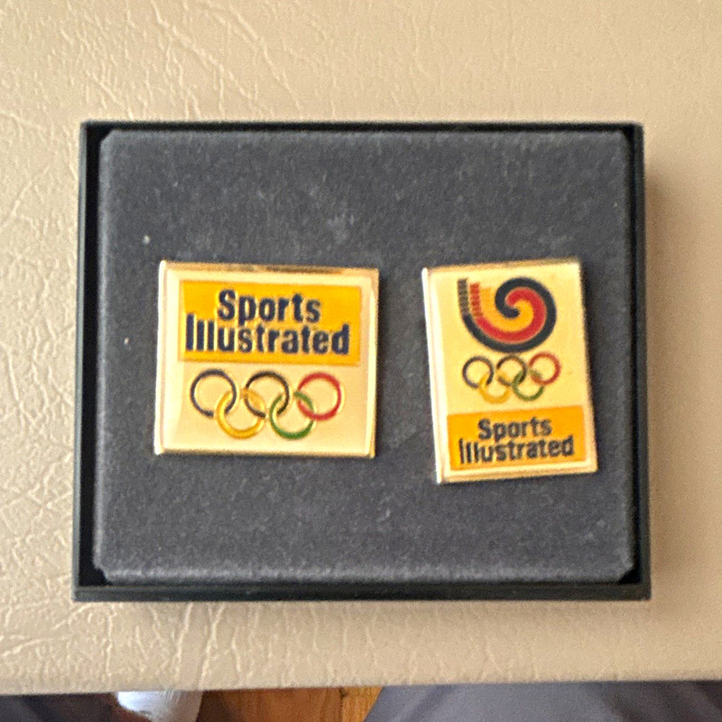 Sports Illustrated Olympics Rings Pinback Set (2 Pins) w/ Display Box