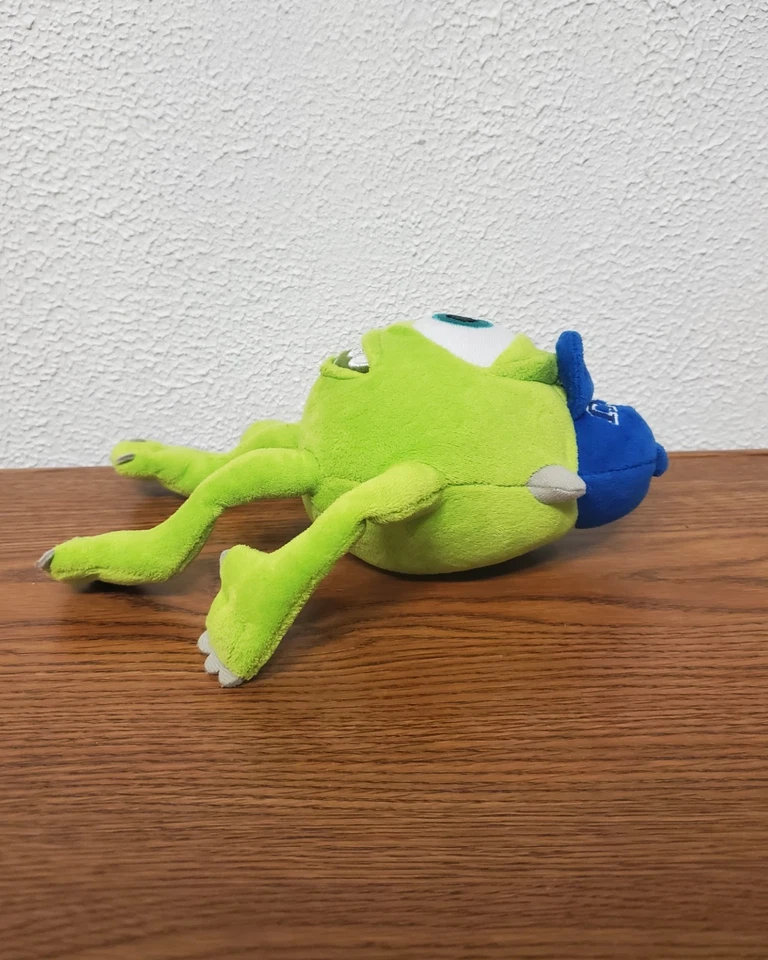 Peluche Disney Pixar 8" Mike Wazowski de Monsters University Peluche Foto 2 de 4