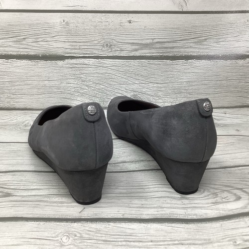 Clarks Collection Ultimate Comfort Gray Slip On Wedge Heel Pump Women's Size 7.5 - Picture 3 of 9