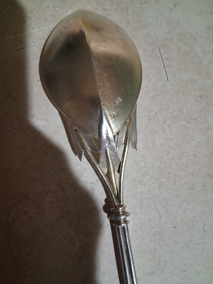 Эстетическая оливковая/сервировочная ложка CALLA LILY от WHITING из чистого серебра 7,5 дюйма - Изображение 4 из 4