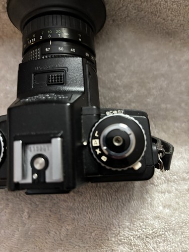 Minolta 110 Zoom Mark II SLR Camera with 25-67mm 1:3.5 Lens - Picture 10 of 18