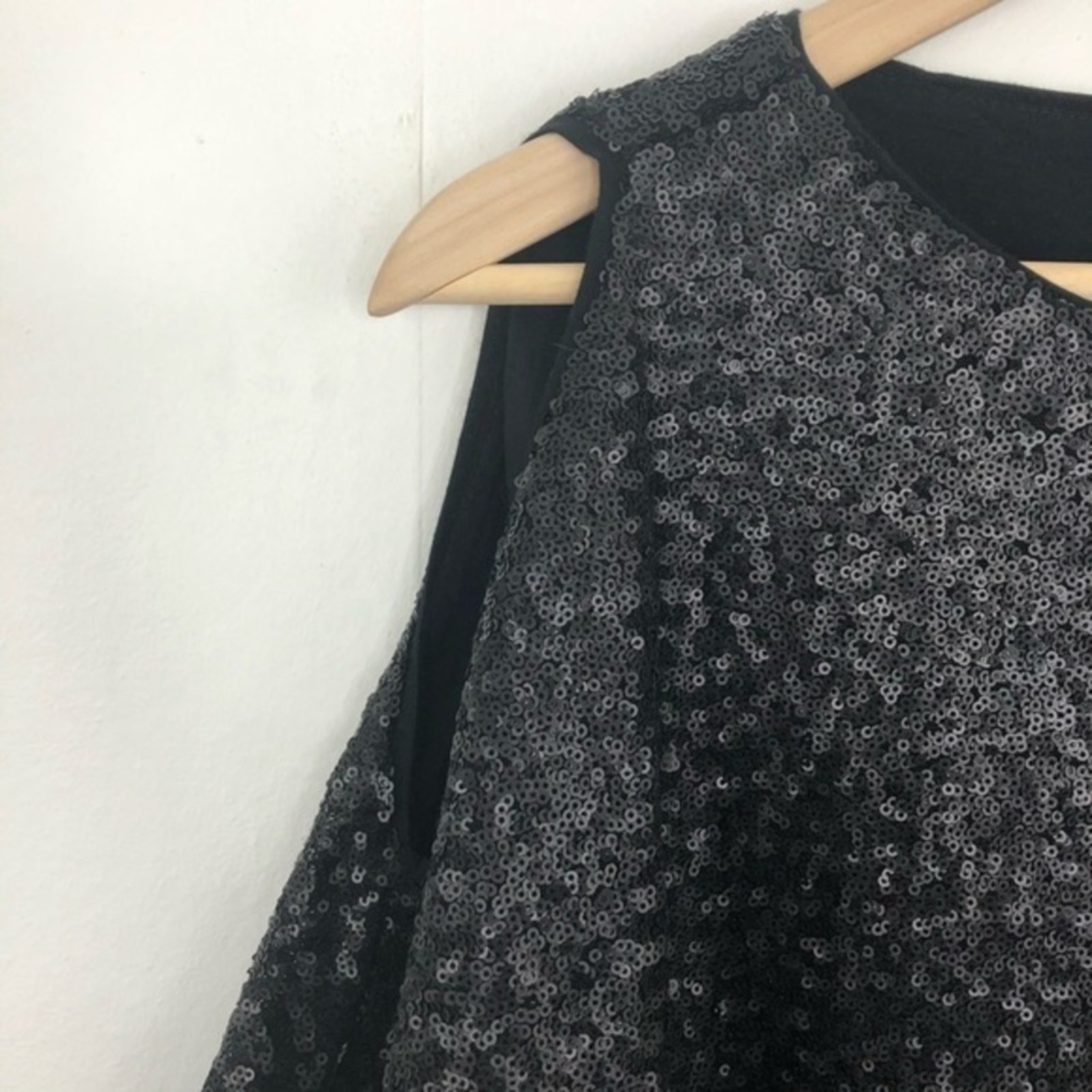 Splendid Sequin Cold Shoulder Top - image 4