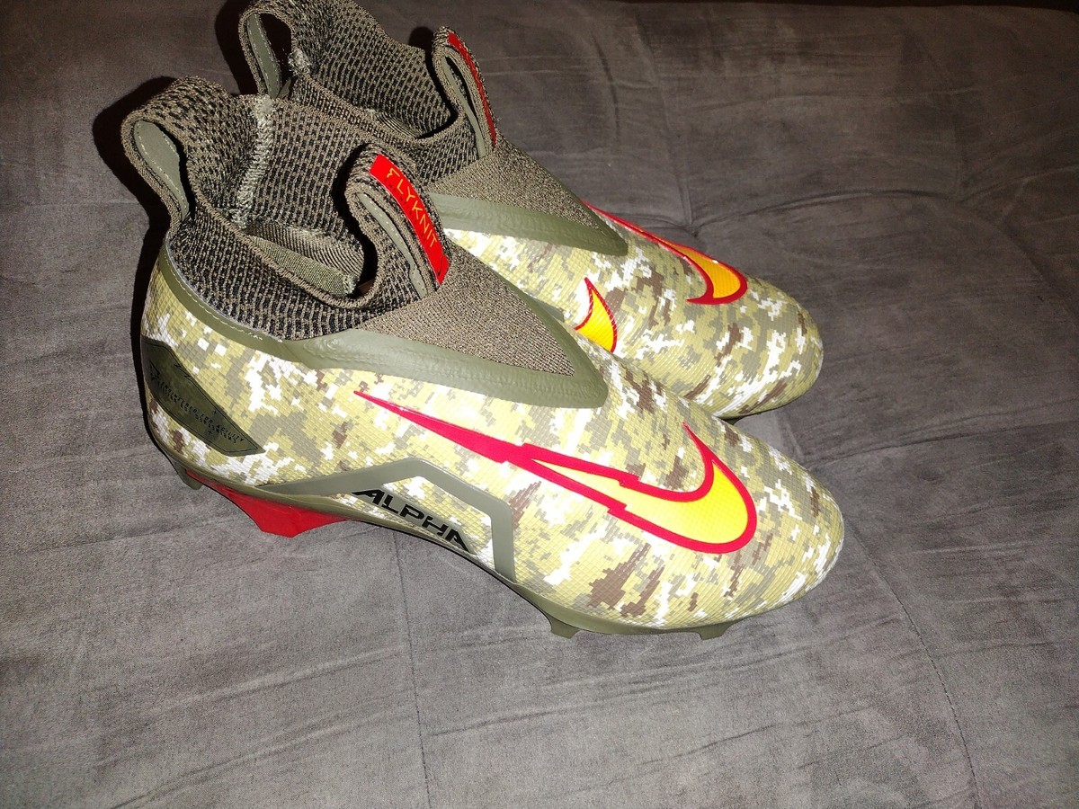 Nike Alpha Menace Elite 3 Travis Kelce Football Cleats FN0113-200