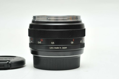 Zeiss 50mm f/1.4 Planar T* ZE Lens for Canon EF SN15721365 - Picture 2 of 5