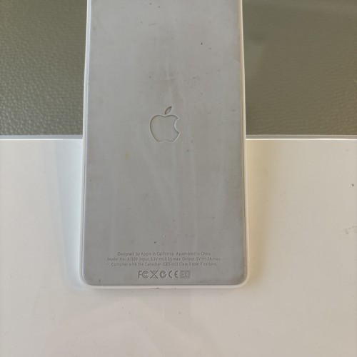 Apple MC533B/A Keyboard A1359 - Picture 3 of 4