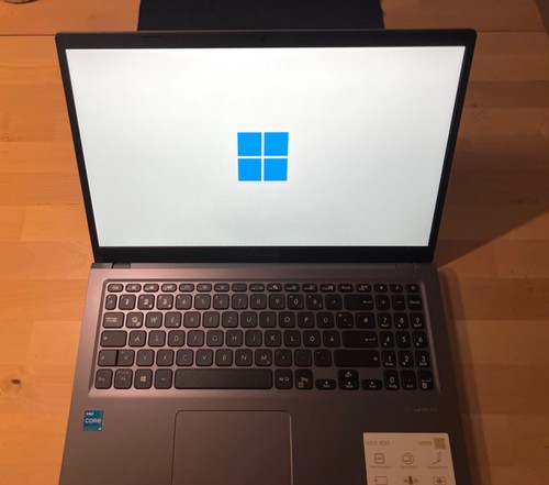 Asus Vivobook 15 - Intel i3-1115G4, 8GB RAM, 256GB SSD - Bild 4 von 5