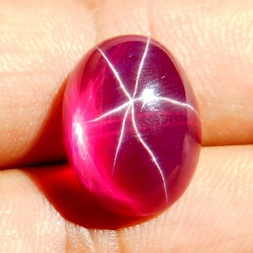 Naturel Rubis Rouge Étoile 6 Rayons Superbes Ovale Cabochon 04.55Cts. Vrac Gemme