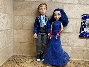 muñecas hasbro descendientes