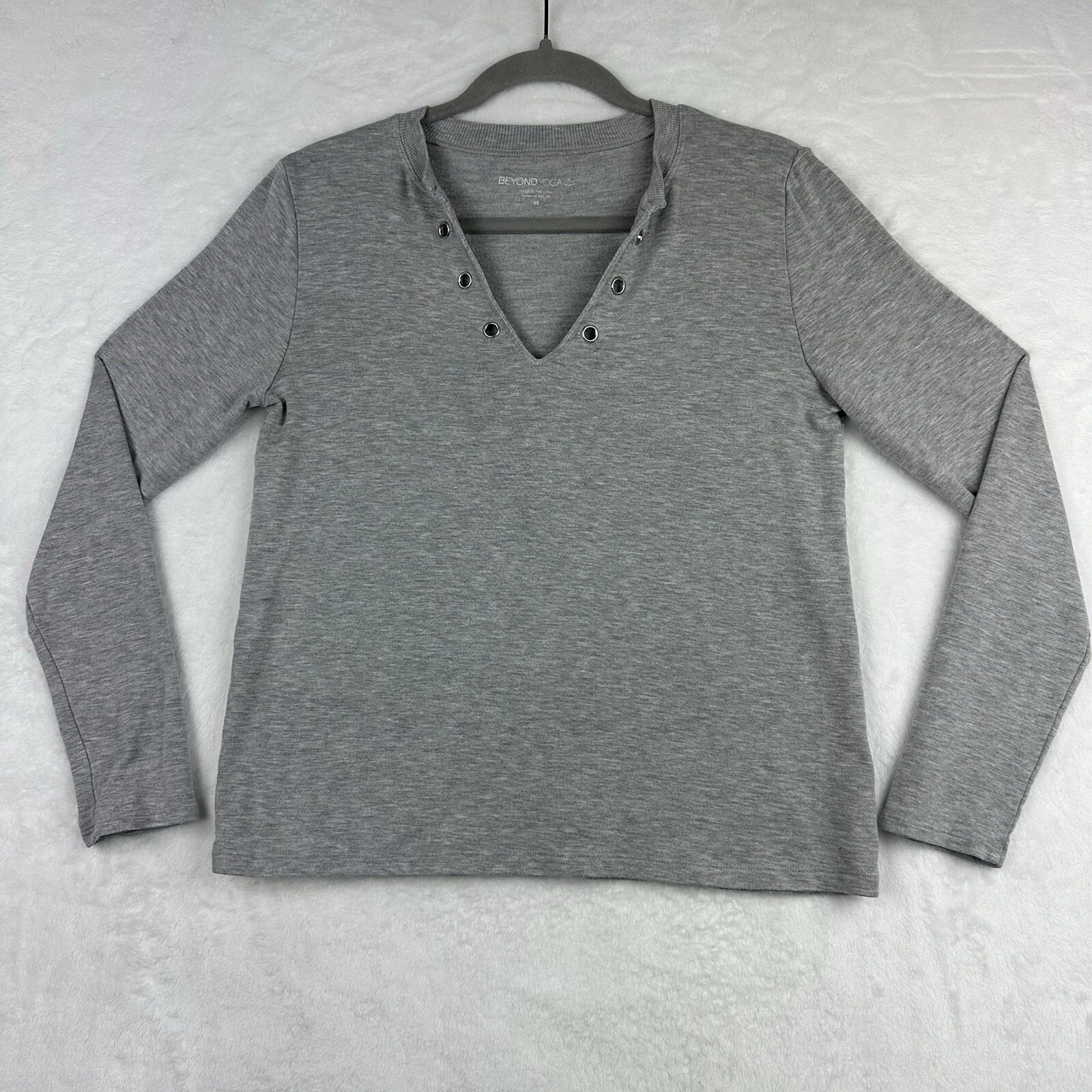 beyond-yoga pullover v neck long sleeve heather shirt