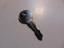 Thule Schl&uuml;ssel N095 N 095 Ersatzschl&uuml;ssel f&uuml;r Hecktr&auml;ger Dachboxen Dachtr&auml;ger