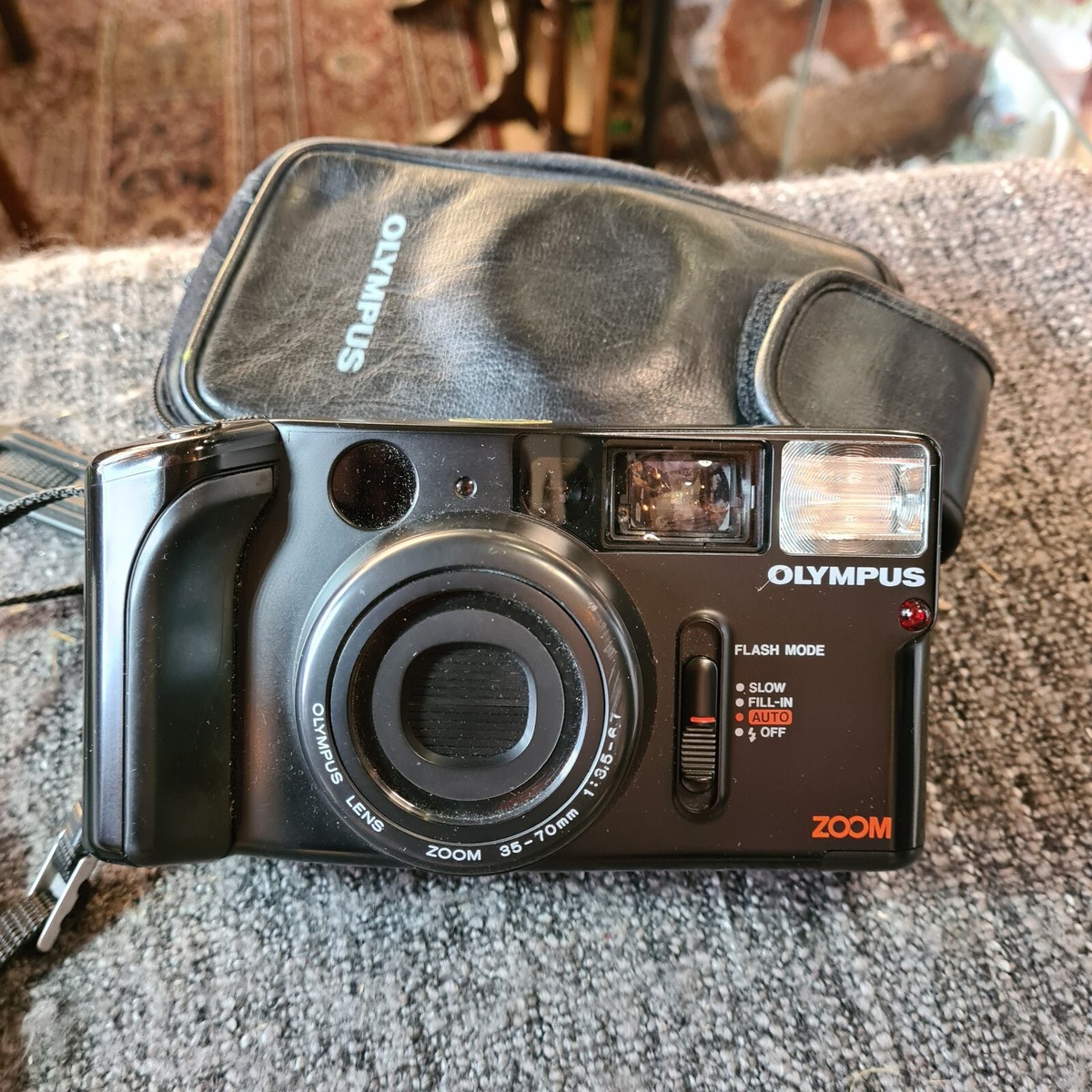 Olympus AZ-1 ZOOM, 35mm point click camera, original soft case