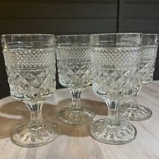 VINTAGE  1970/80s ANCHOR HOCKING WEXFORD (4 PC.) GLASS GOBLET SET!
