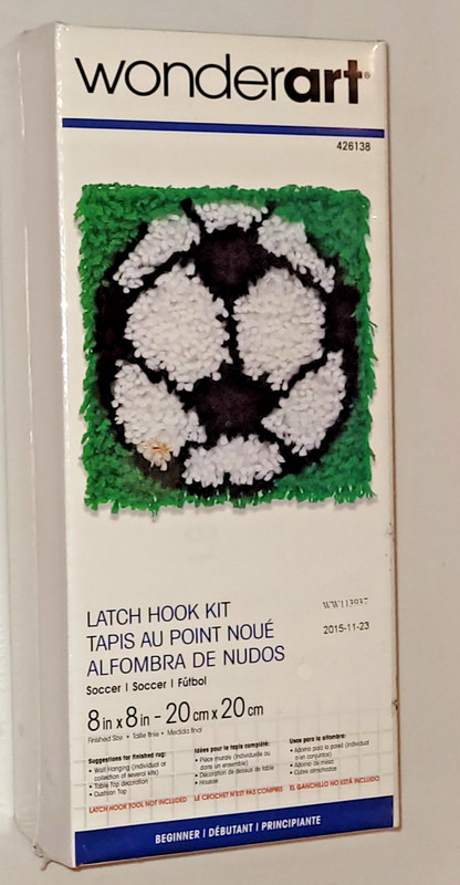 ⚽️ Soccer Ball Latch Hook Kit Wonderart 8" New Sealed Craft Rug Pillow World Cup