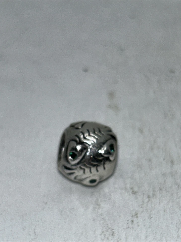 Pandora rare Fish bone charm green Topaz Eyes 925 ale vintage Retired - Image 2 of 4