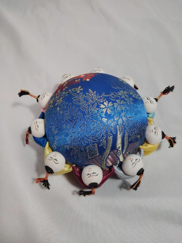 Vintage Silk Needle / Pin Cushion with Oriental Kids wrapped around. Set of 2 - Image 3 of 4