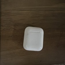 Apple AirPods 1st Generation In-Ear Headsets with Charging Case - White
