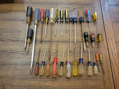 #ad Vintage Lot Of 29 USA Screwdrivers Craftsman Stanley NAPA ACE $45.00